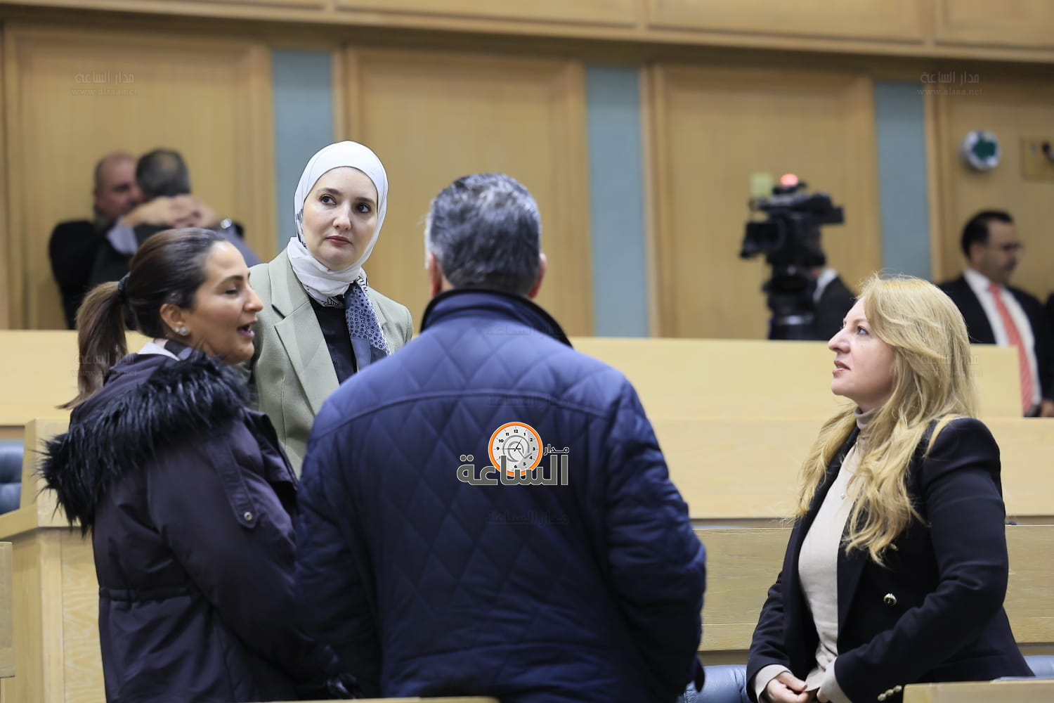 Madar Al-Saa Images 0.40365697899676667