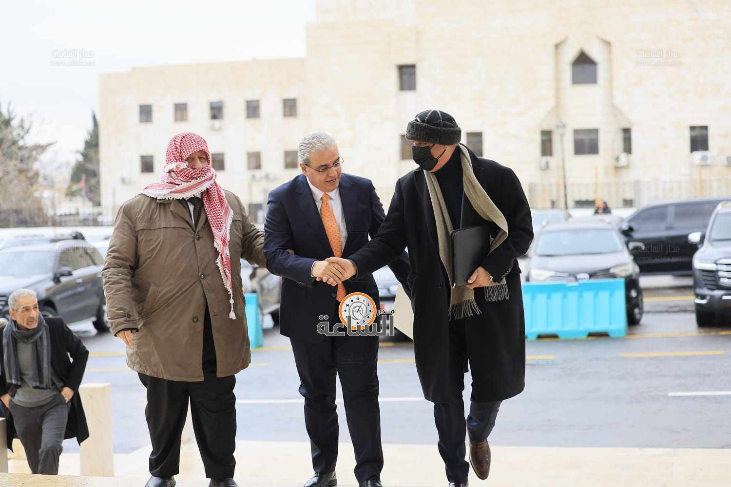 Madar Al-Saa Images 0.14004055048396757