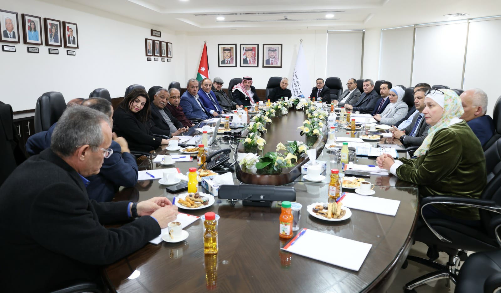 Madar Al-Saa Images 0.7449728793001156