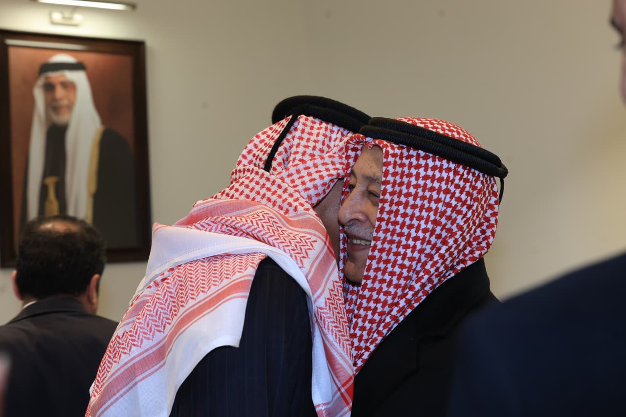 Madar Al-Saa Images 0.08699011190311323