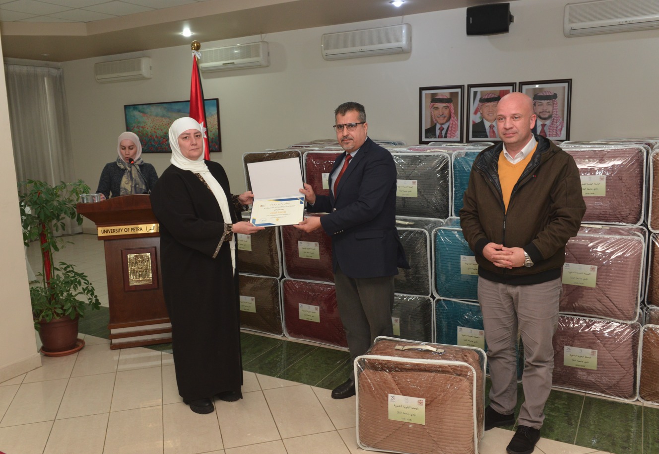 Madar Al-Saa Images 0.8557343939674157