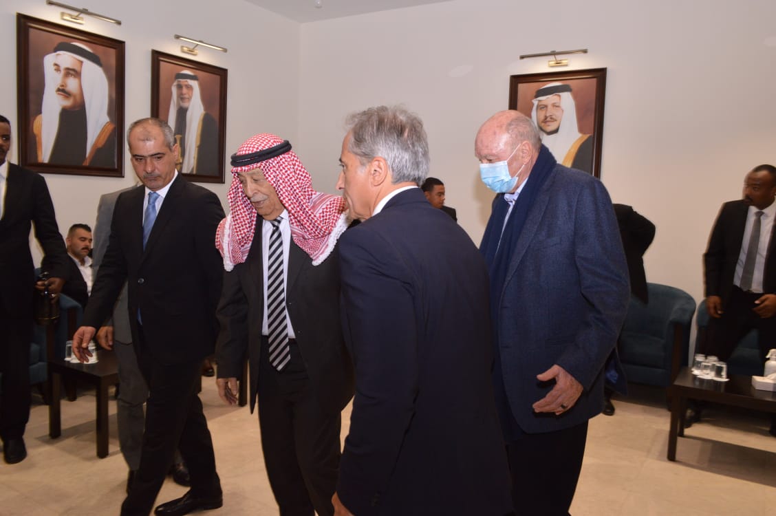 Madar Al-Saa Images 0.11578556046836685