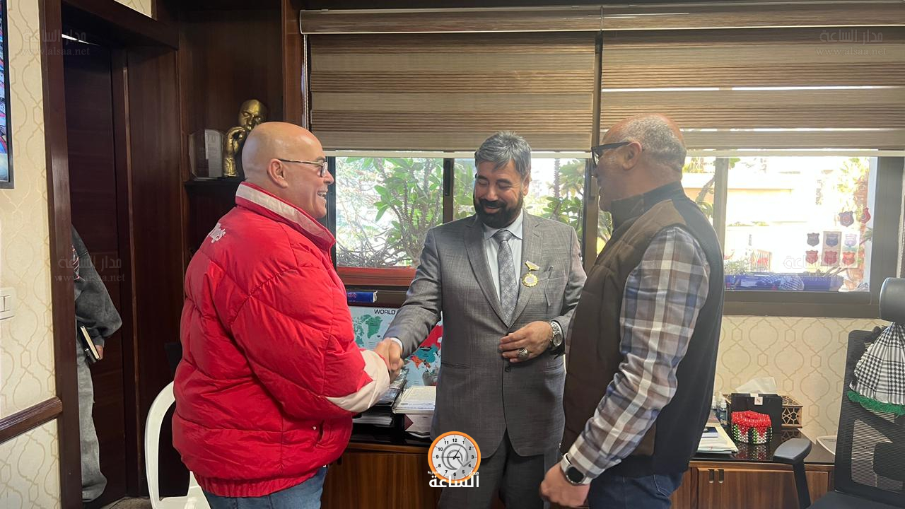 Madar Al-Saa Images 0.7884707593697792