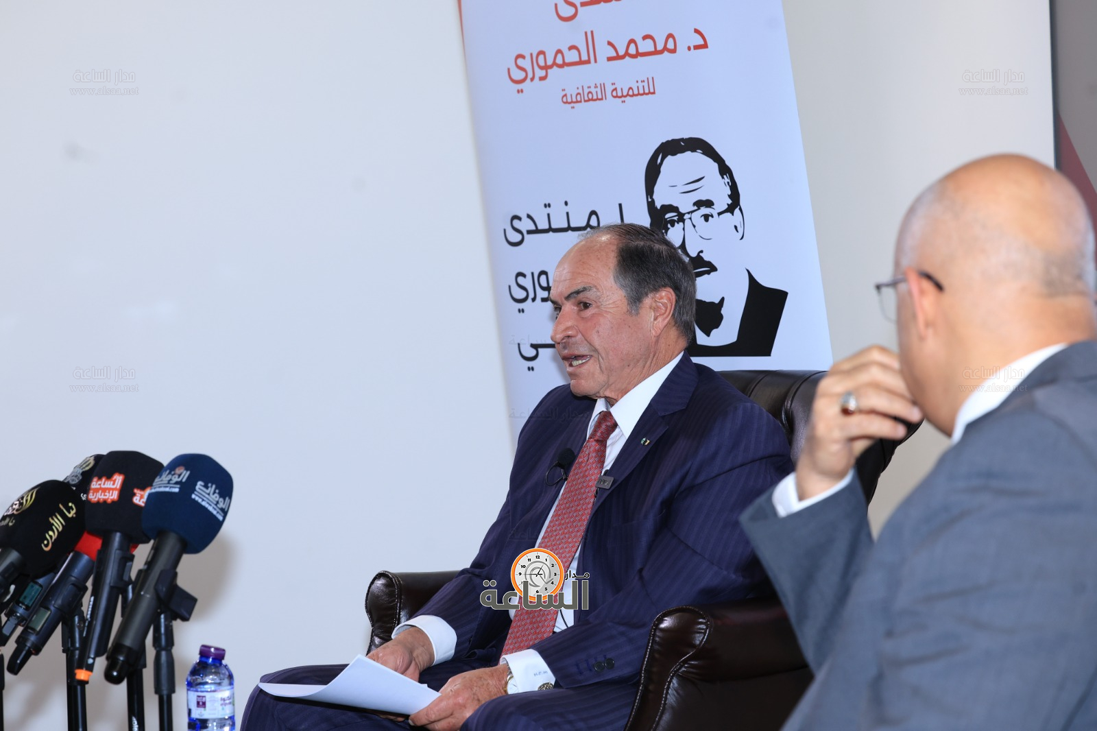 Madar Al-Saa Images 0.7753897570630908