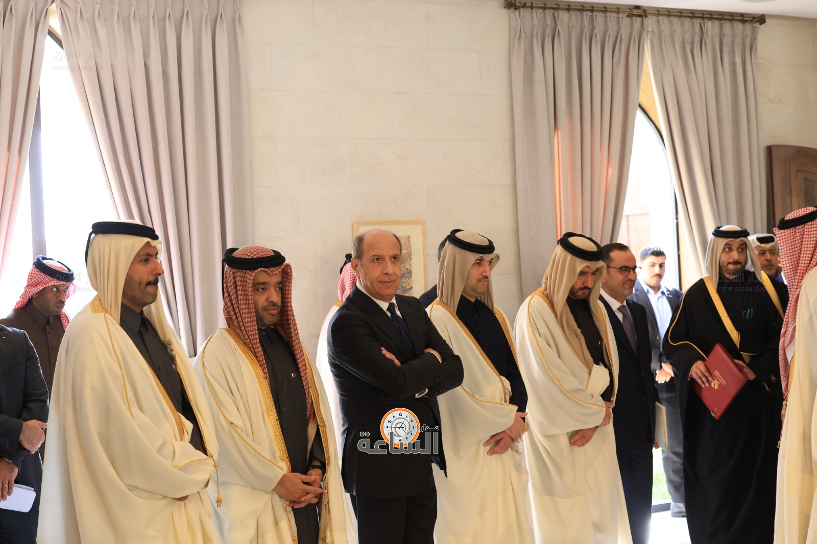 Madar Al-Saa Images 0.3992155061009588