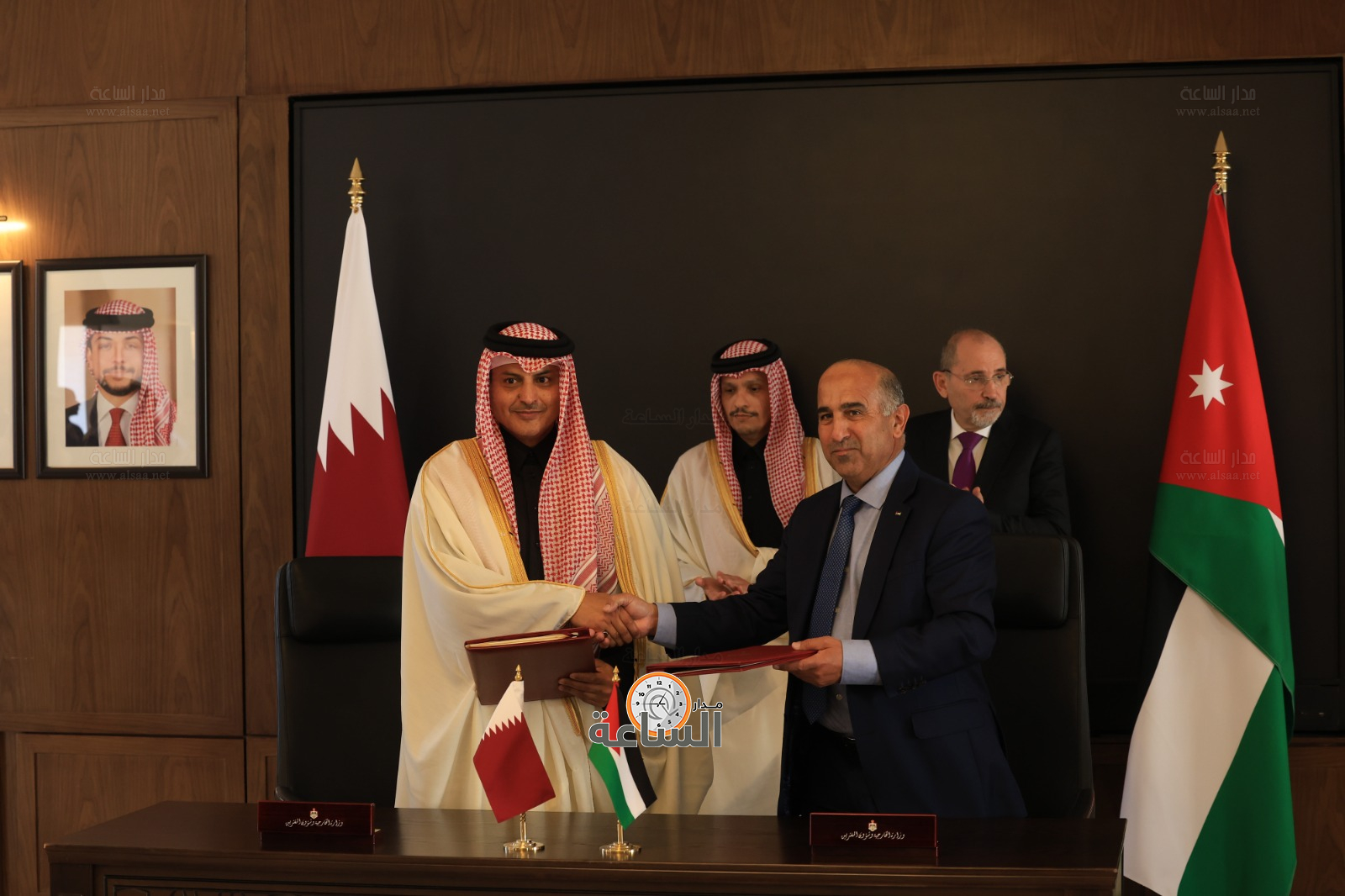 Madar Al-Saa Images 0.25919107751886616