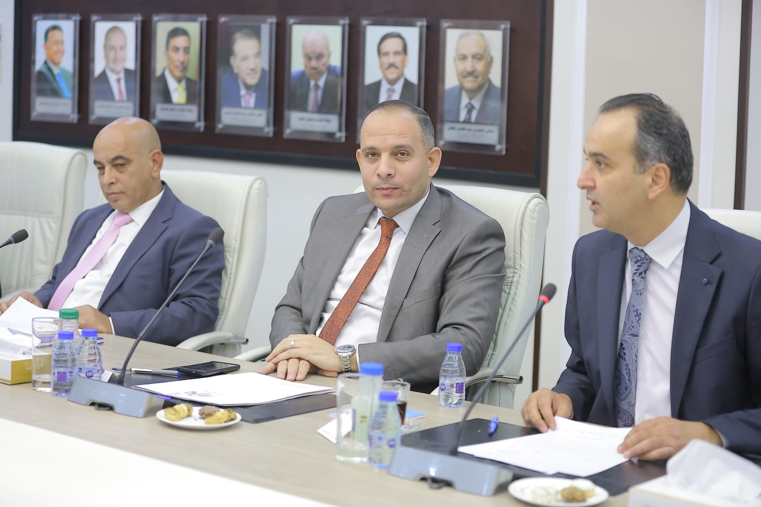 Madar Al-Saa Images 0.46086675017948464