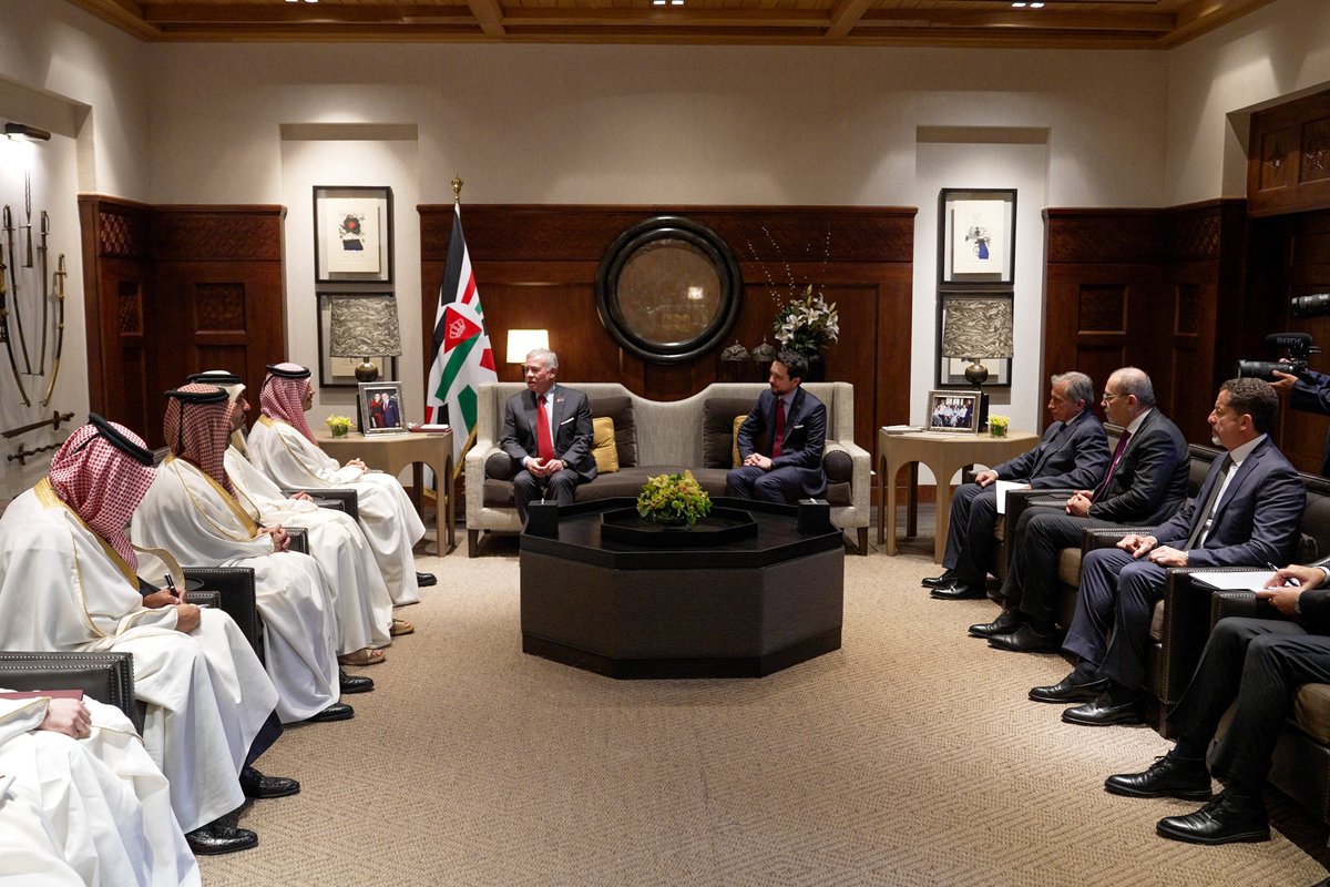 Madar Al-Saa Images 0.3127806331517017