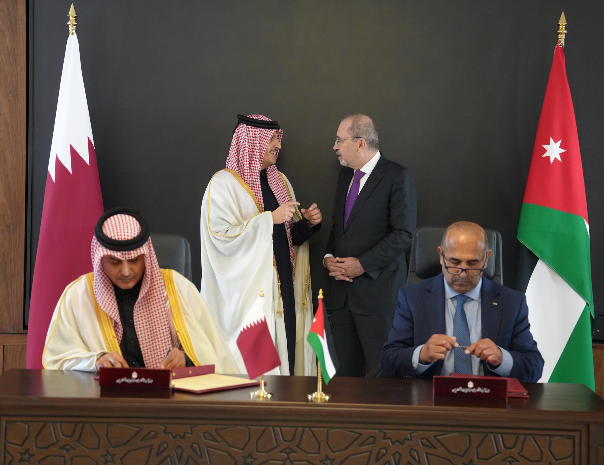 Madar Al-Saa Images 0.8458025917232371