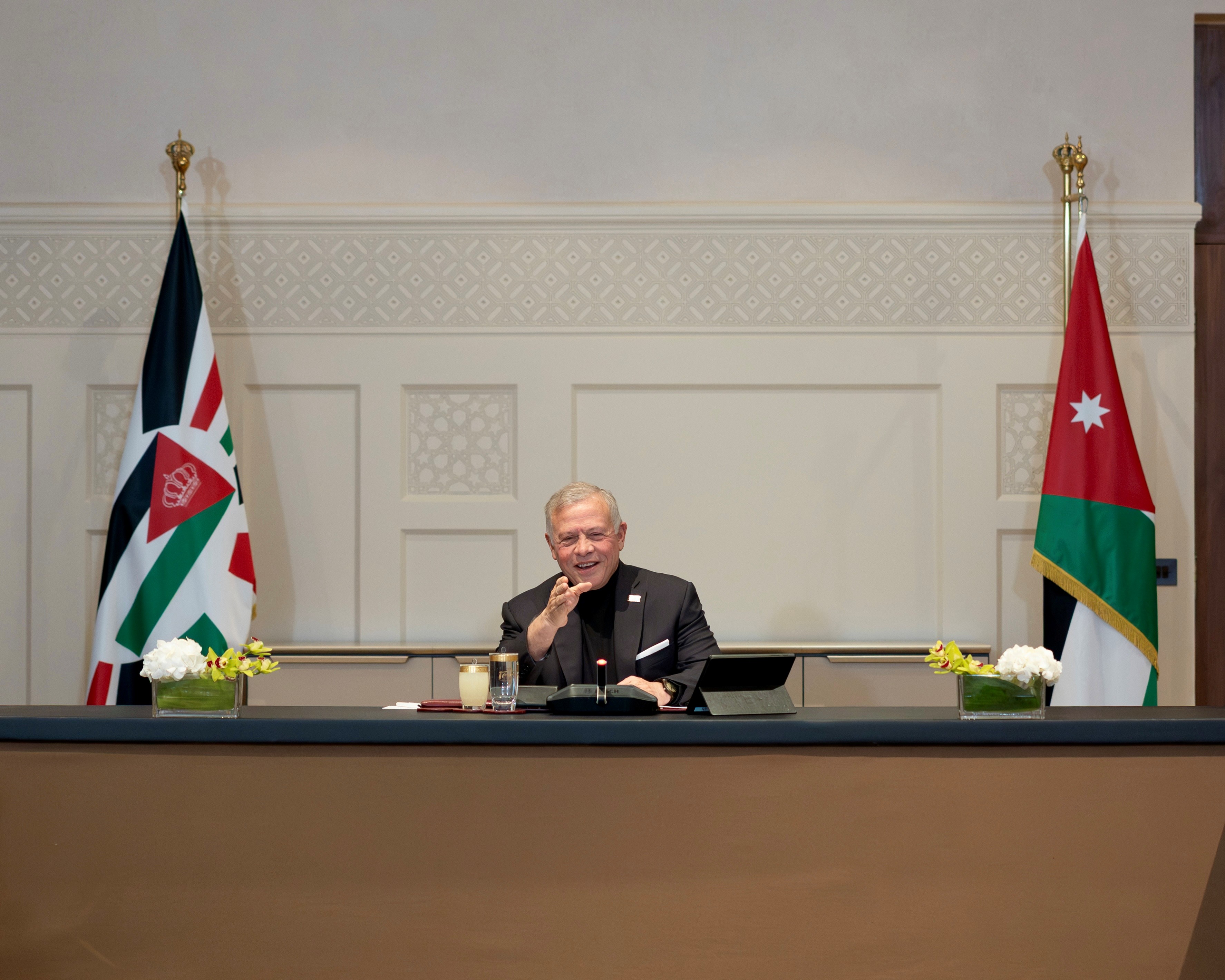 Madar Al-Saa Images 0.3551721933264649