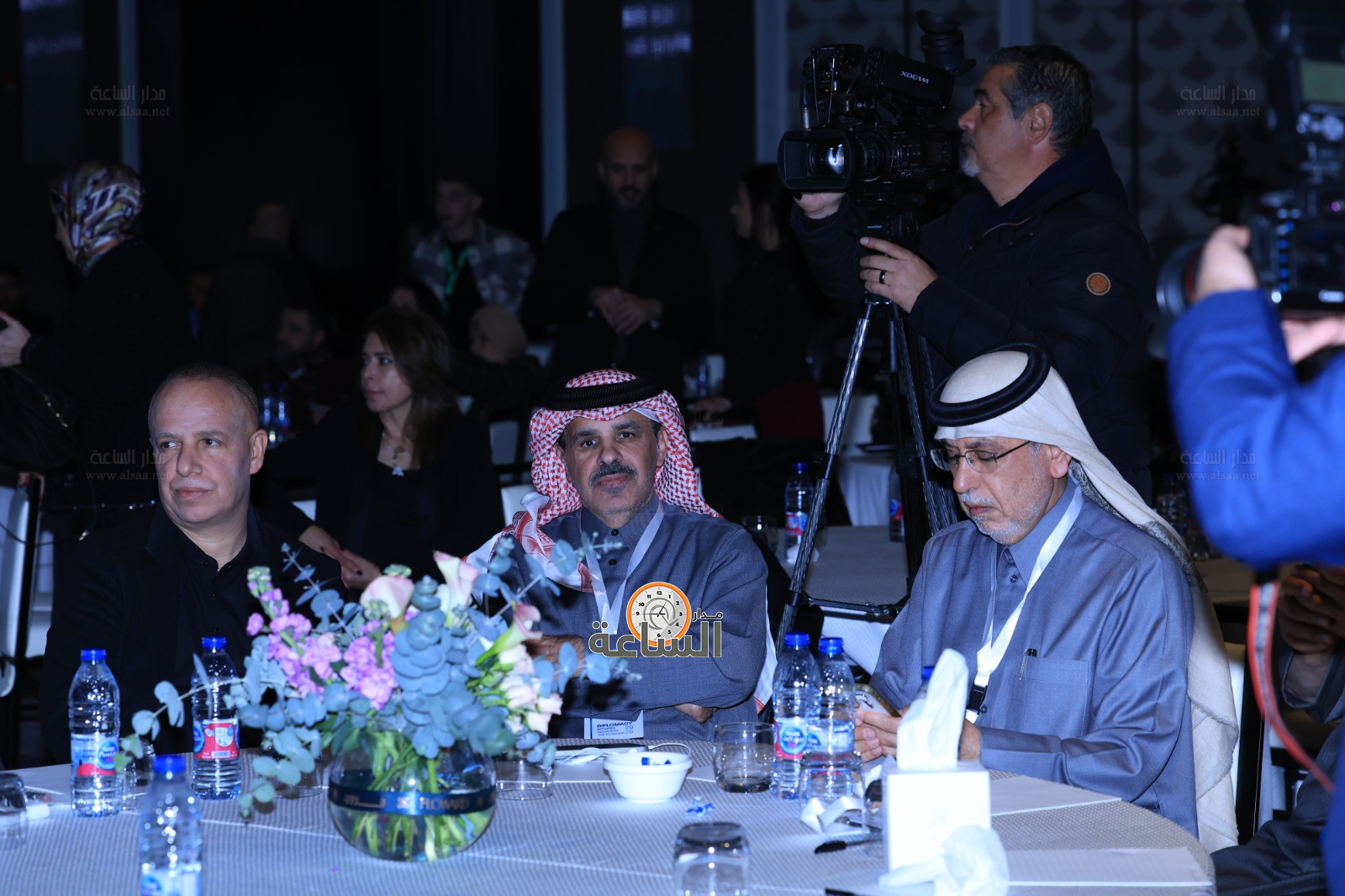 Madar Al-Saa Images 0.5639443303152168