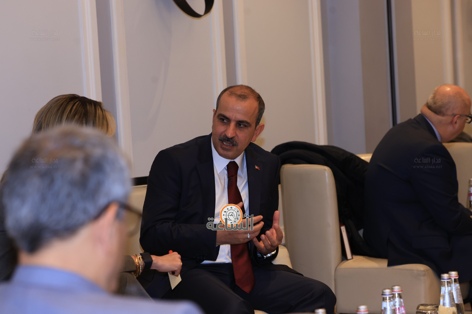 Madar Al-Saa Images 0.19339886700956876