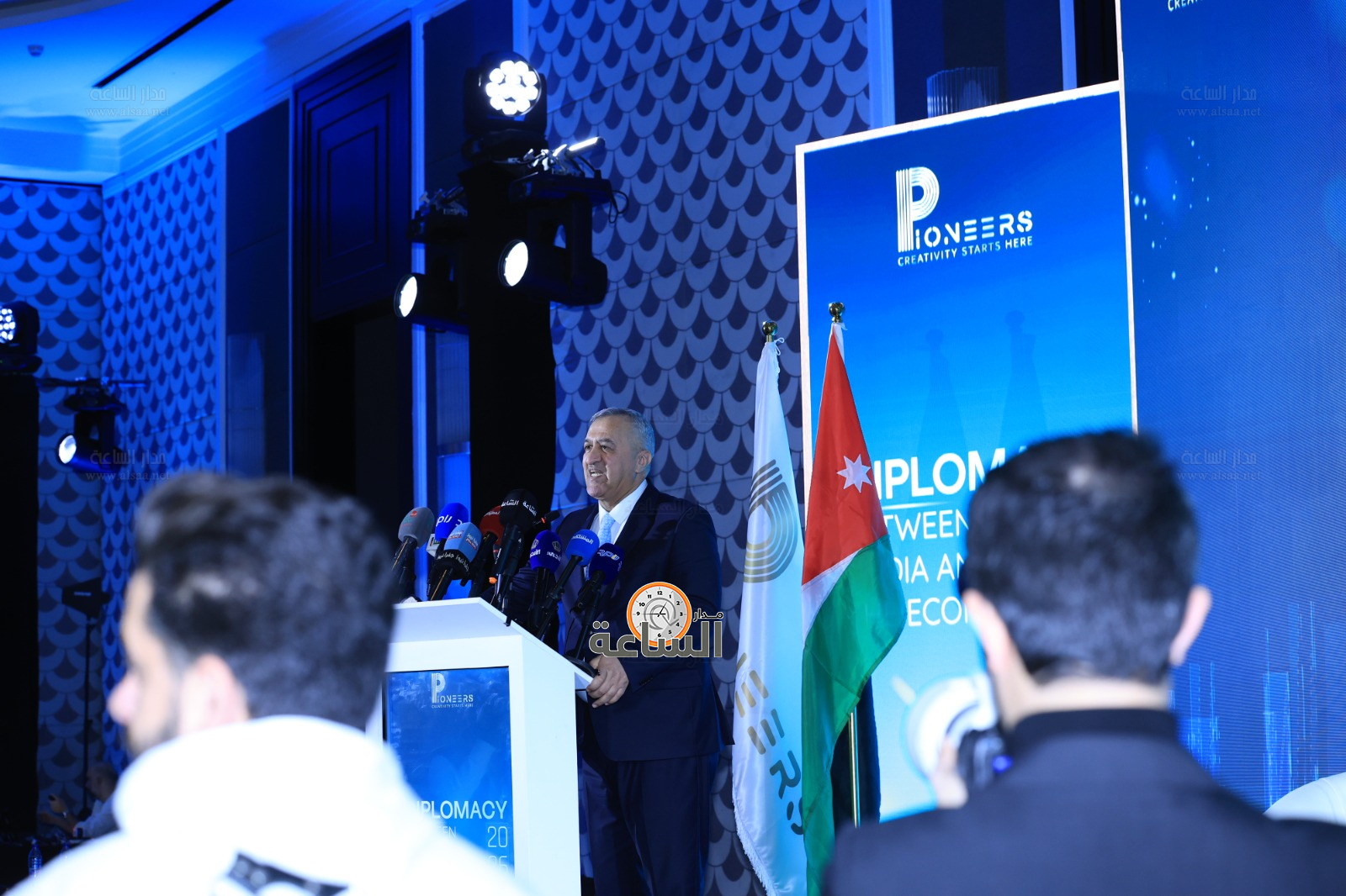 Madar Al-Saa Images 0.8023925933200631