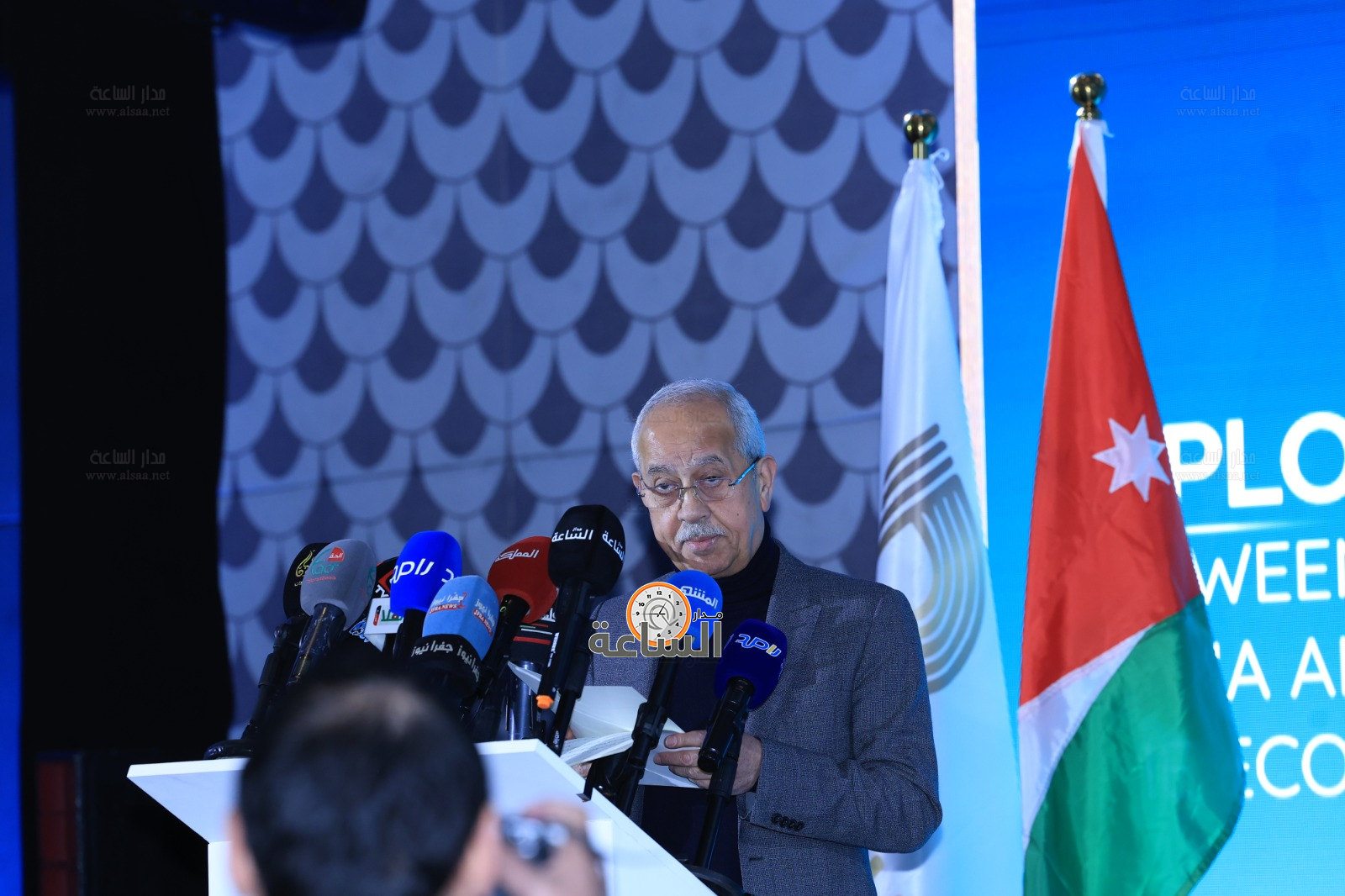 Madar Al-Saa Images 0.05366873898515634