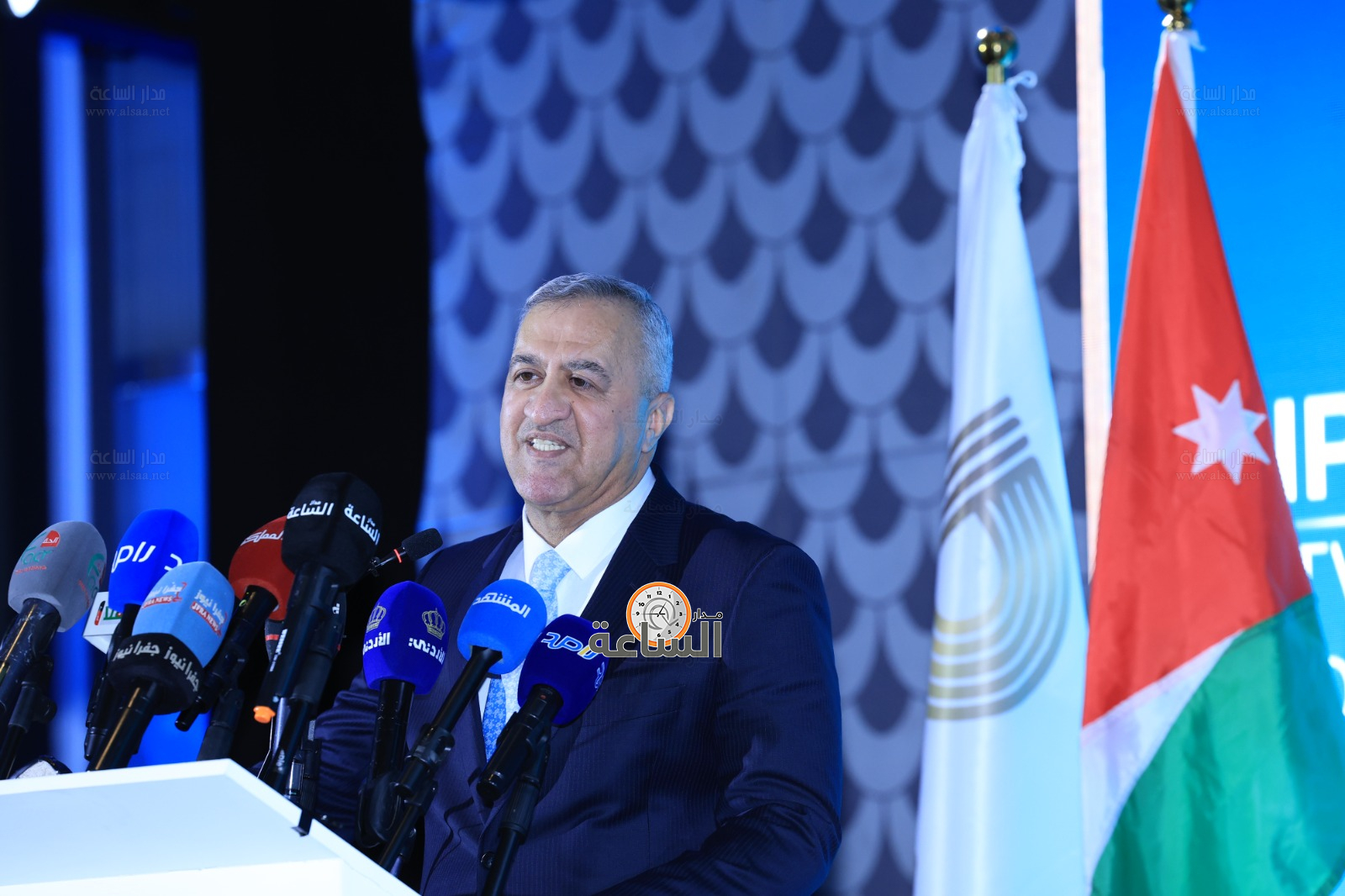 Madar Al-Saa Images 0.9051924467522502