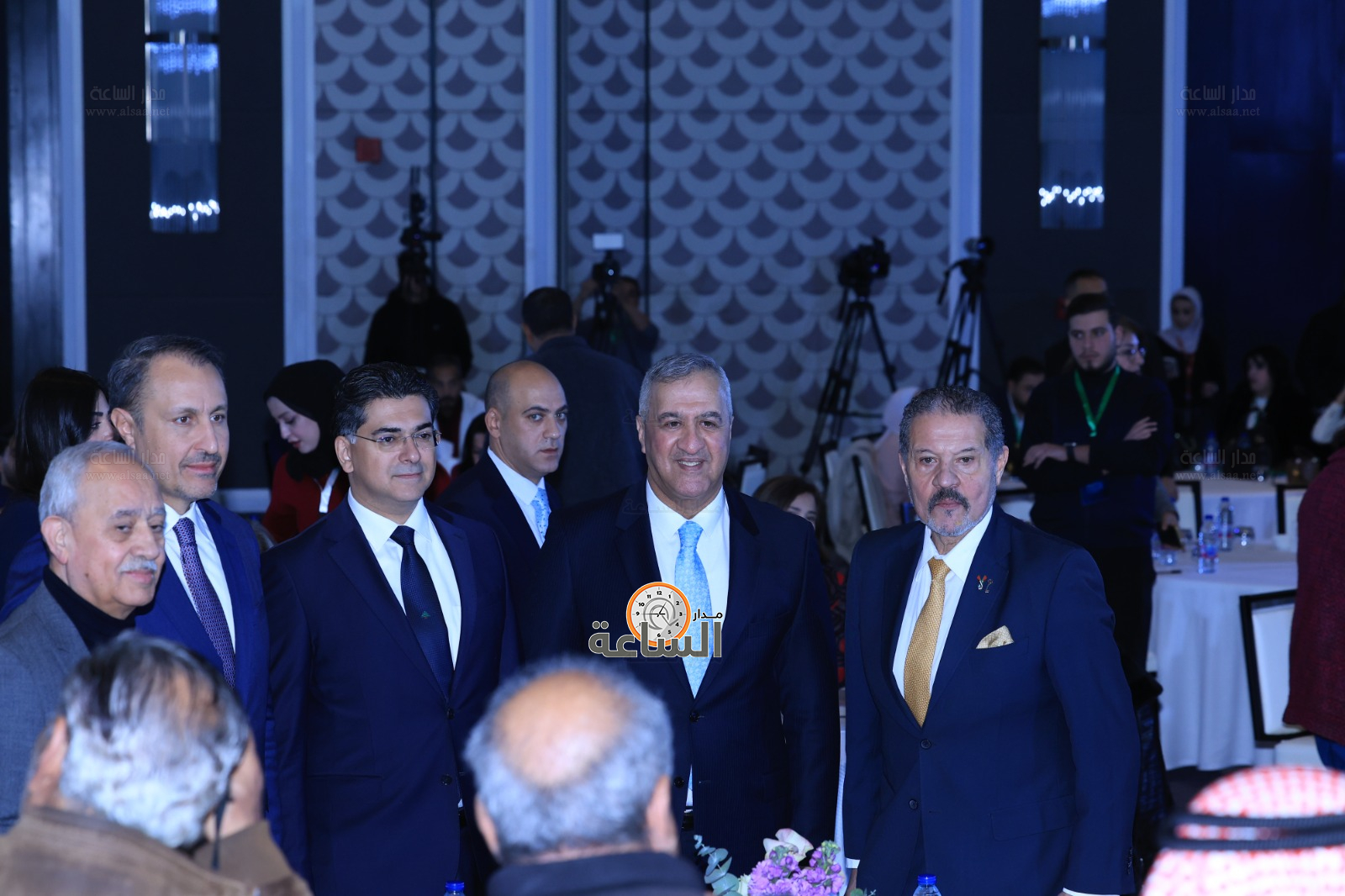 Madar Al-Saa Images 0.4825046692989179