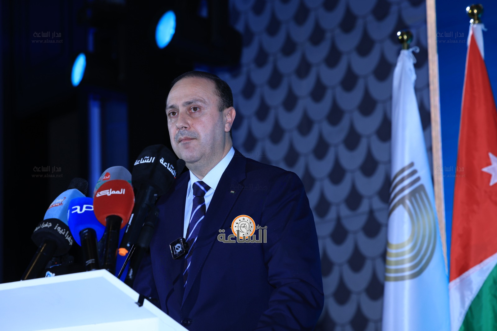 Madar Al-Saa Images 0.49788304303925146