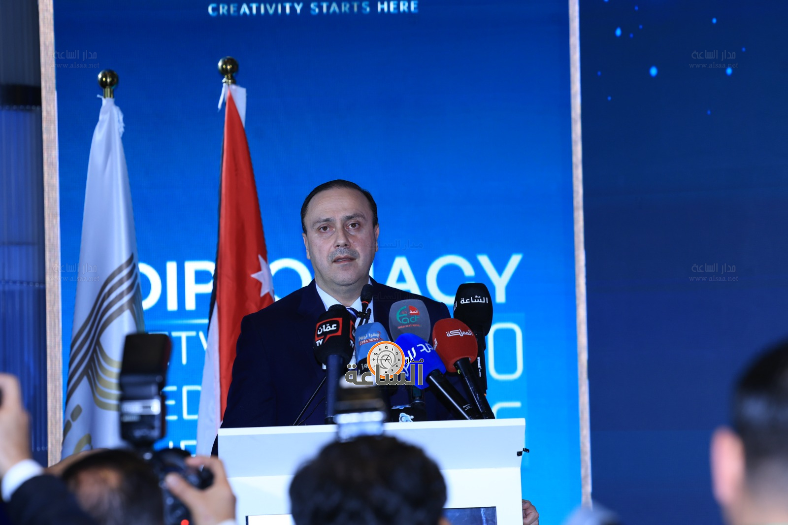 Madar Al-Saa Images 0.005460191425536998