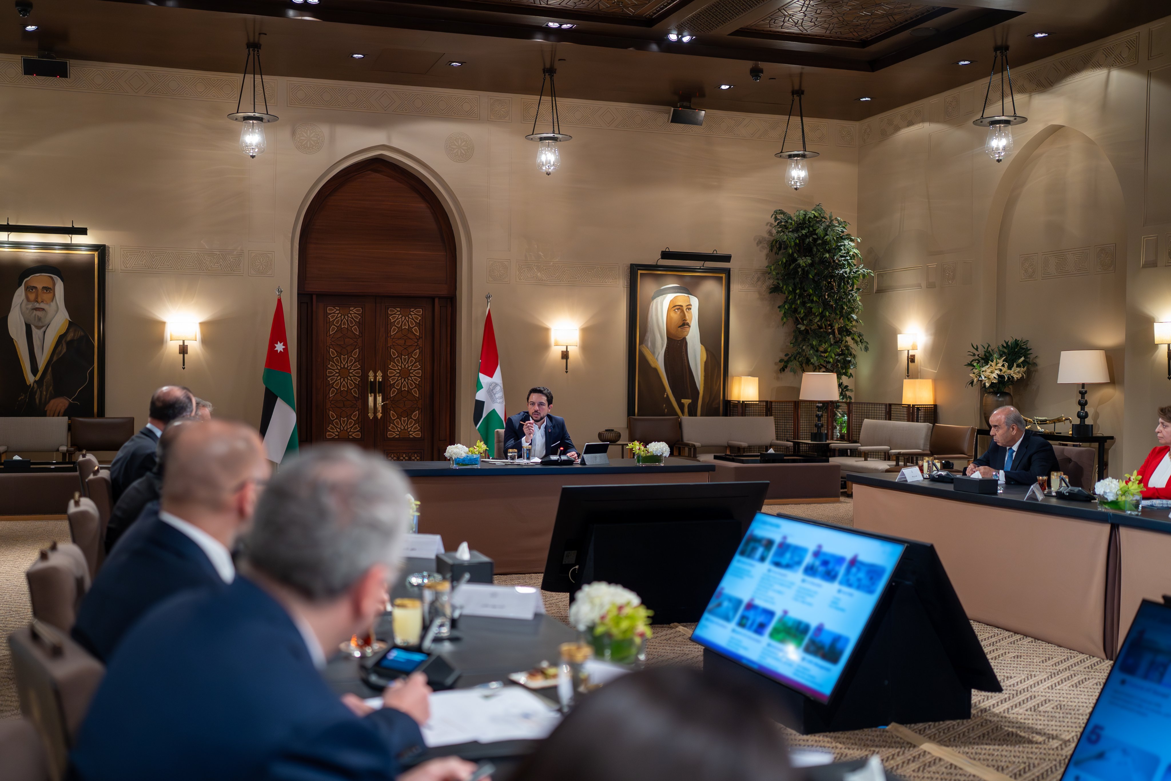 Madar Al-Saa Images 0.191481117966114