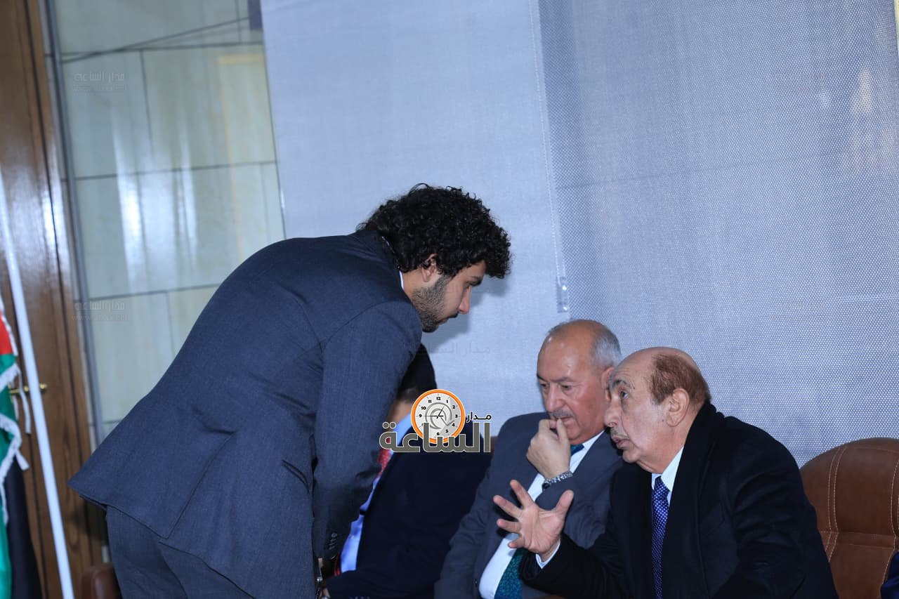 Madar Al-Saa Images 0.6144121555595158