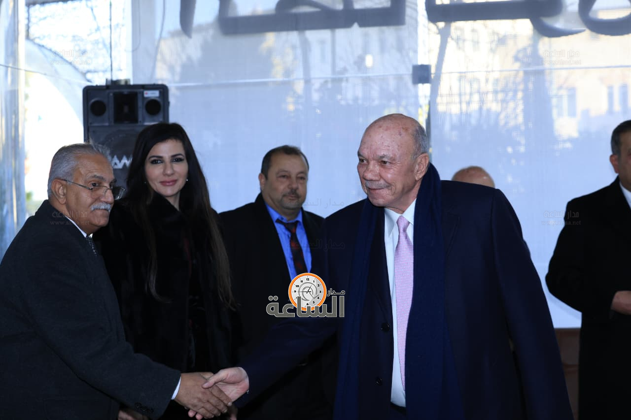 Madar Al-Saa Images 0.27263854852038916