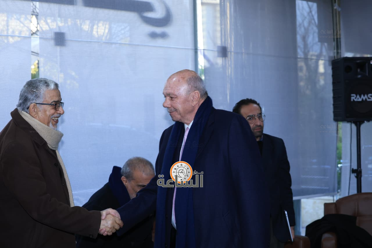 Madar Al-Saa Images 0.33334470143197625