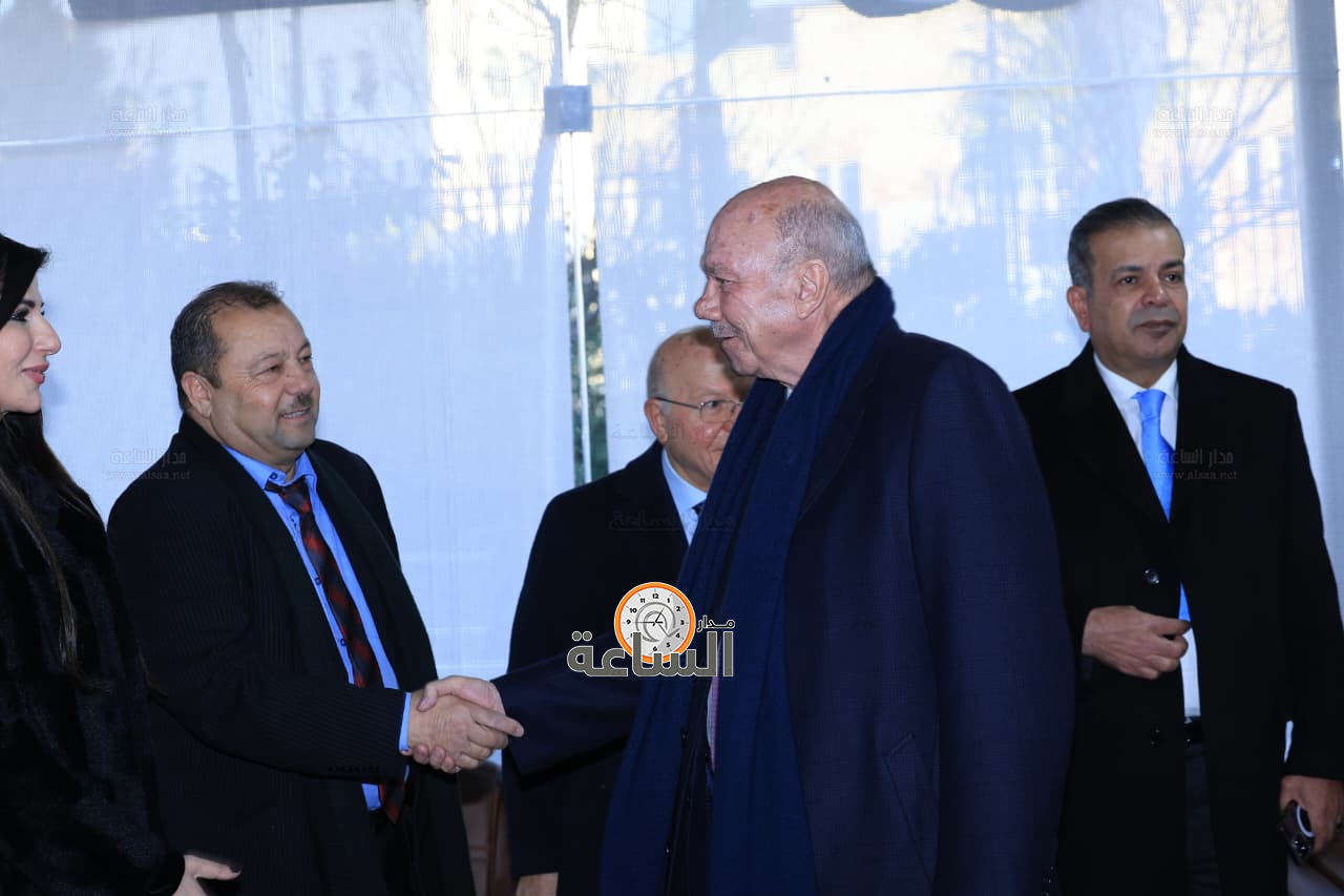 Madar Al-Saa Images 0.1830612183937692