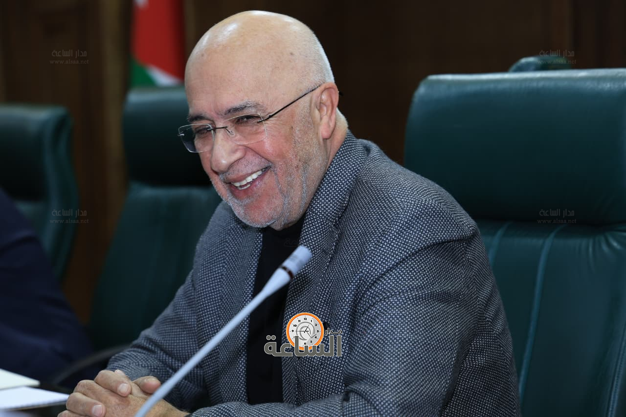 Madar Al-Saa Images 0.9719738668342168