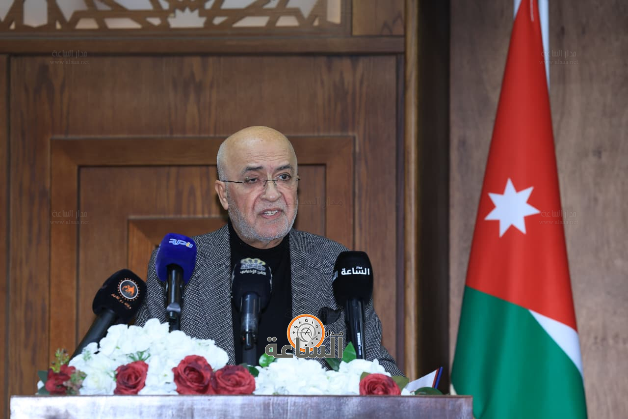 Madar Al-Saa Images 0.4147581814303092