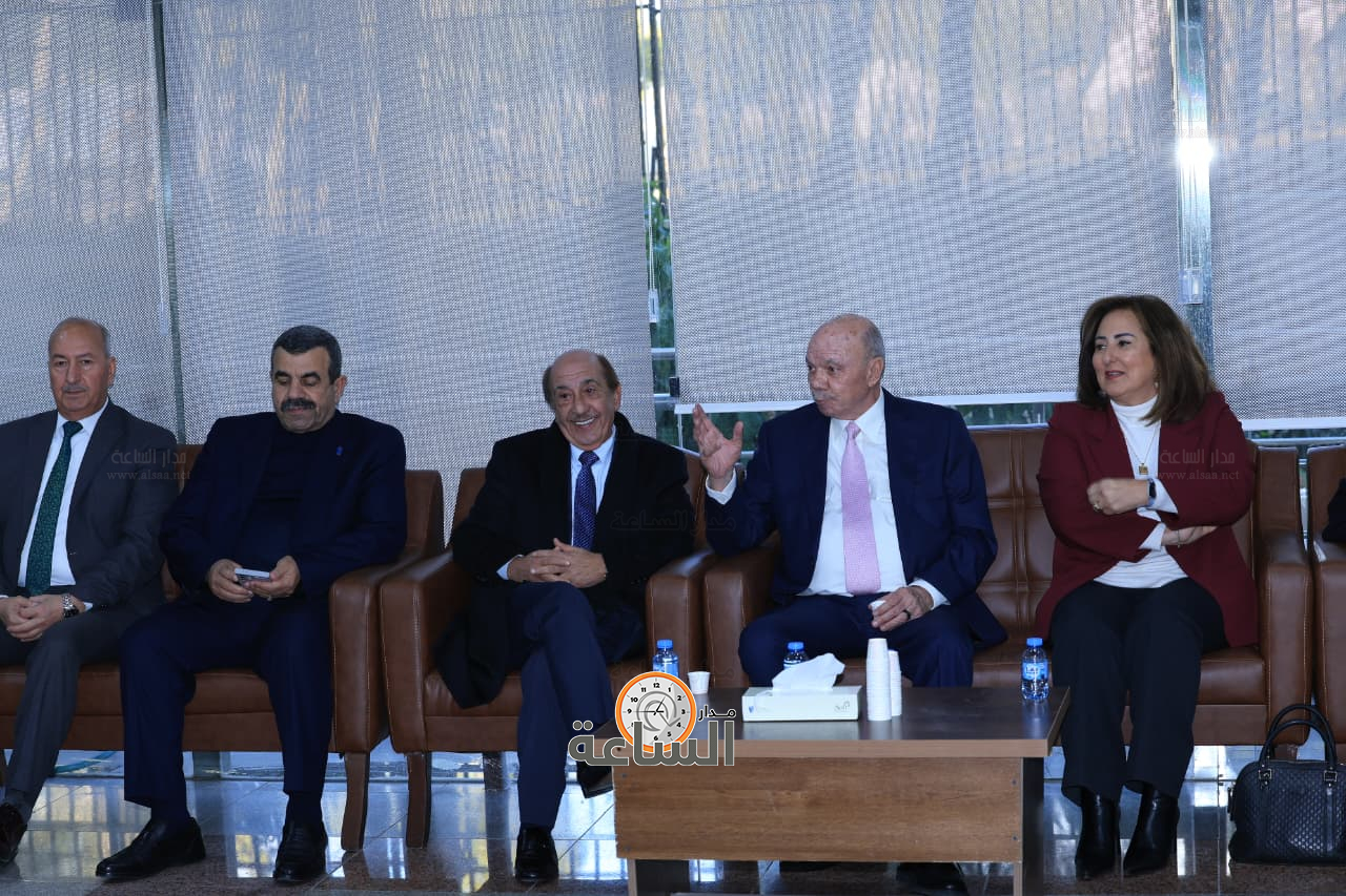 Madar Al-Saa Images 0.22145876141825738