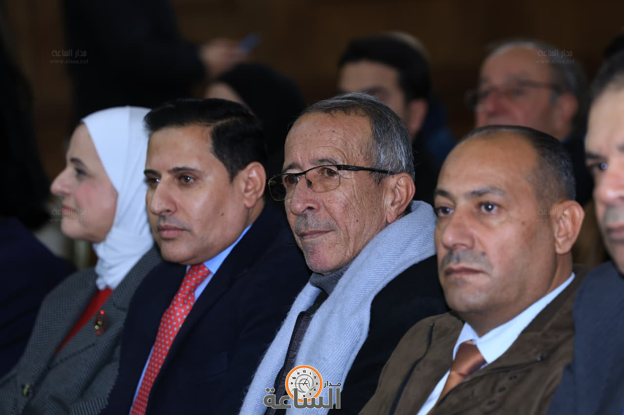 Madar Al-Saa Images 0.6618598784070885