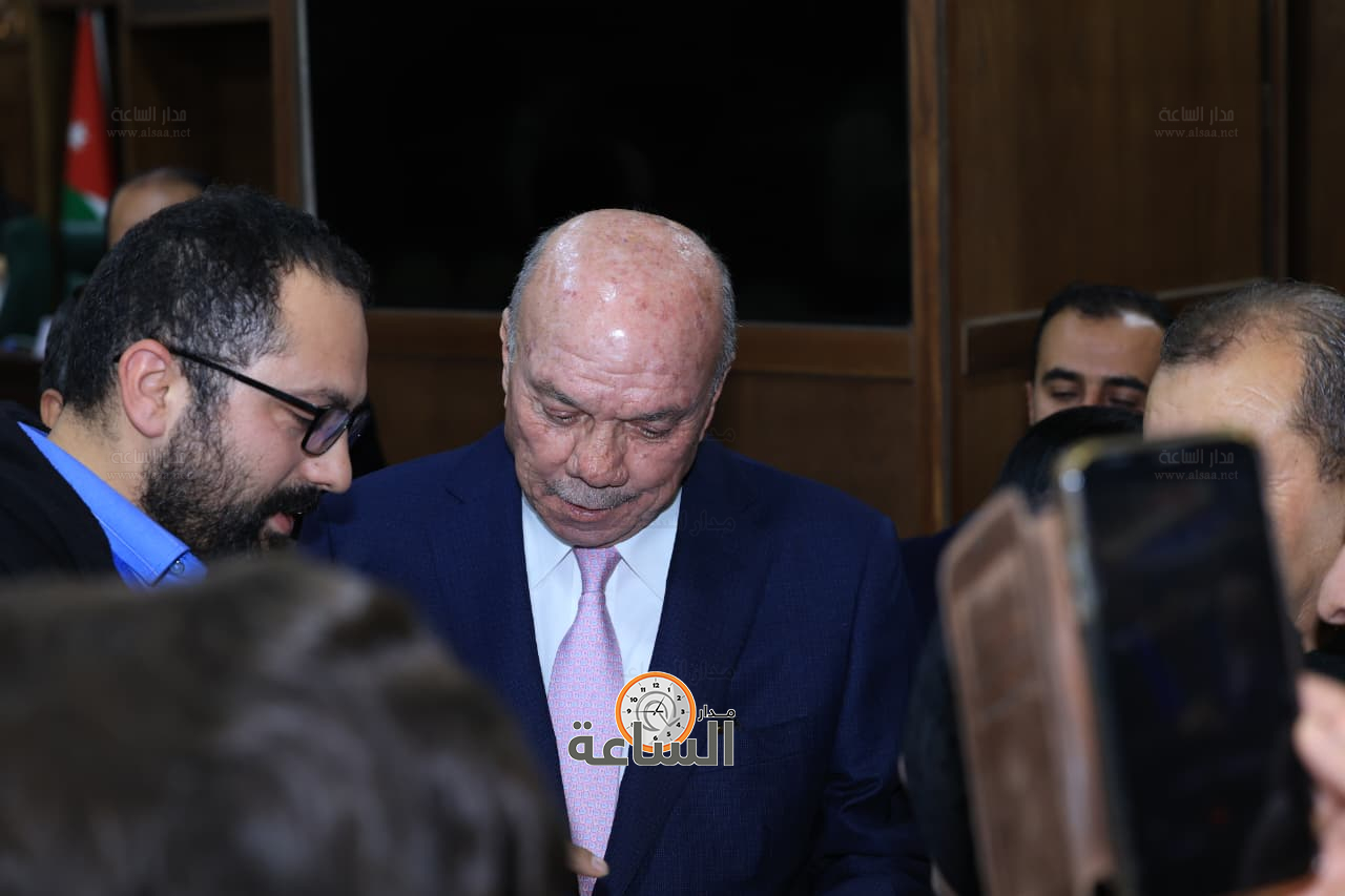 Madar Al-Saa Images 0.334872656874188