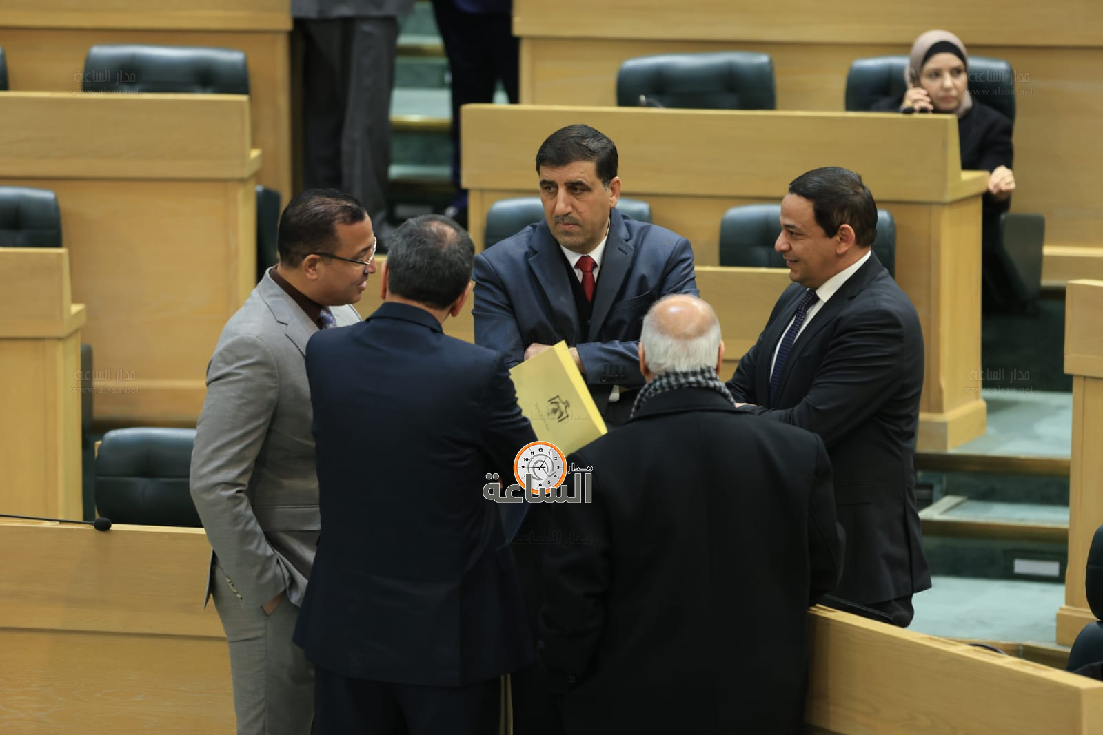 Madar Al-Saa Images 0.7646155428586596