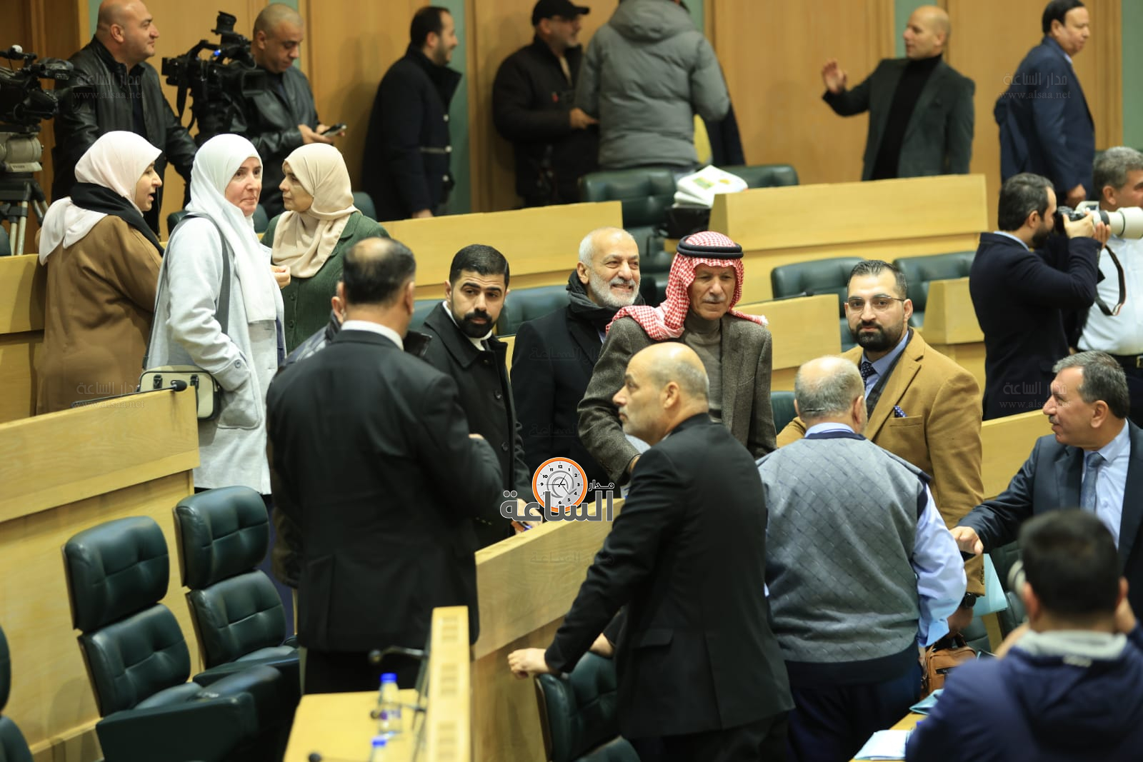 Madar Al-Saa Images 0.14879985711132393