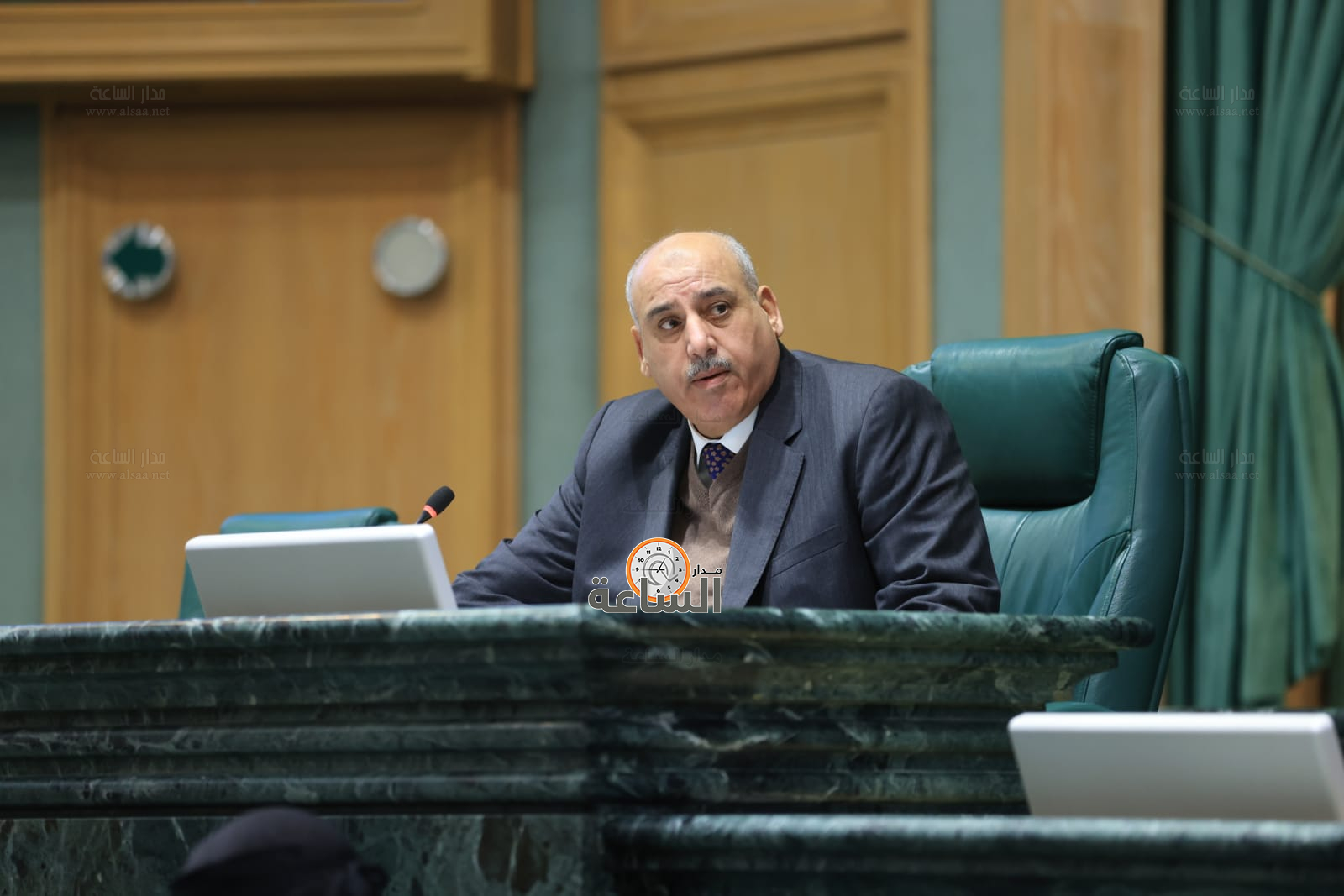 Madar Al-Saa Images 0.19821681254134094