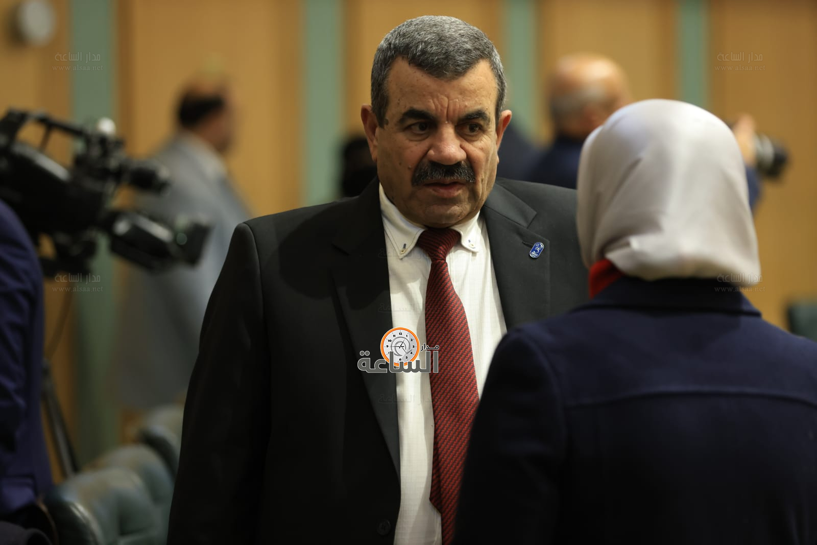 Madar Al-Saa Images 0.3438994975330606