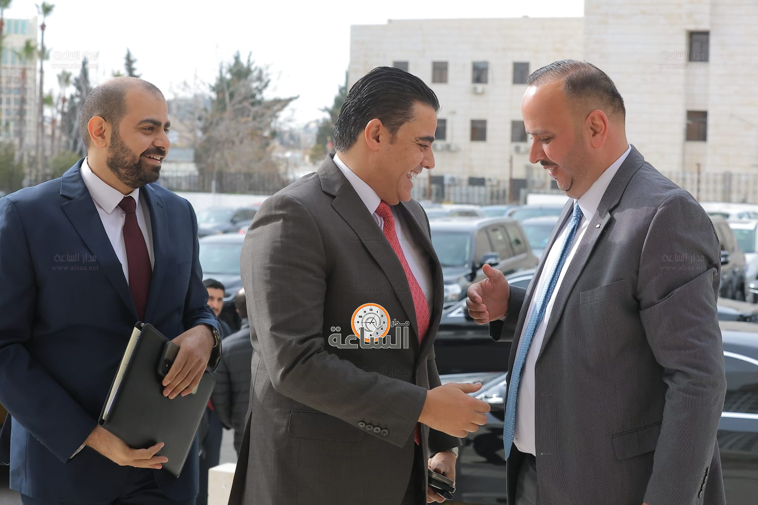 Madar Al-Saa Images 0.3298213868866676