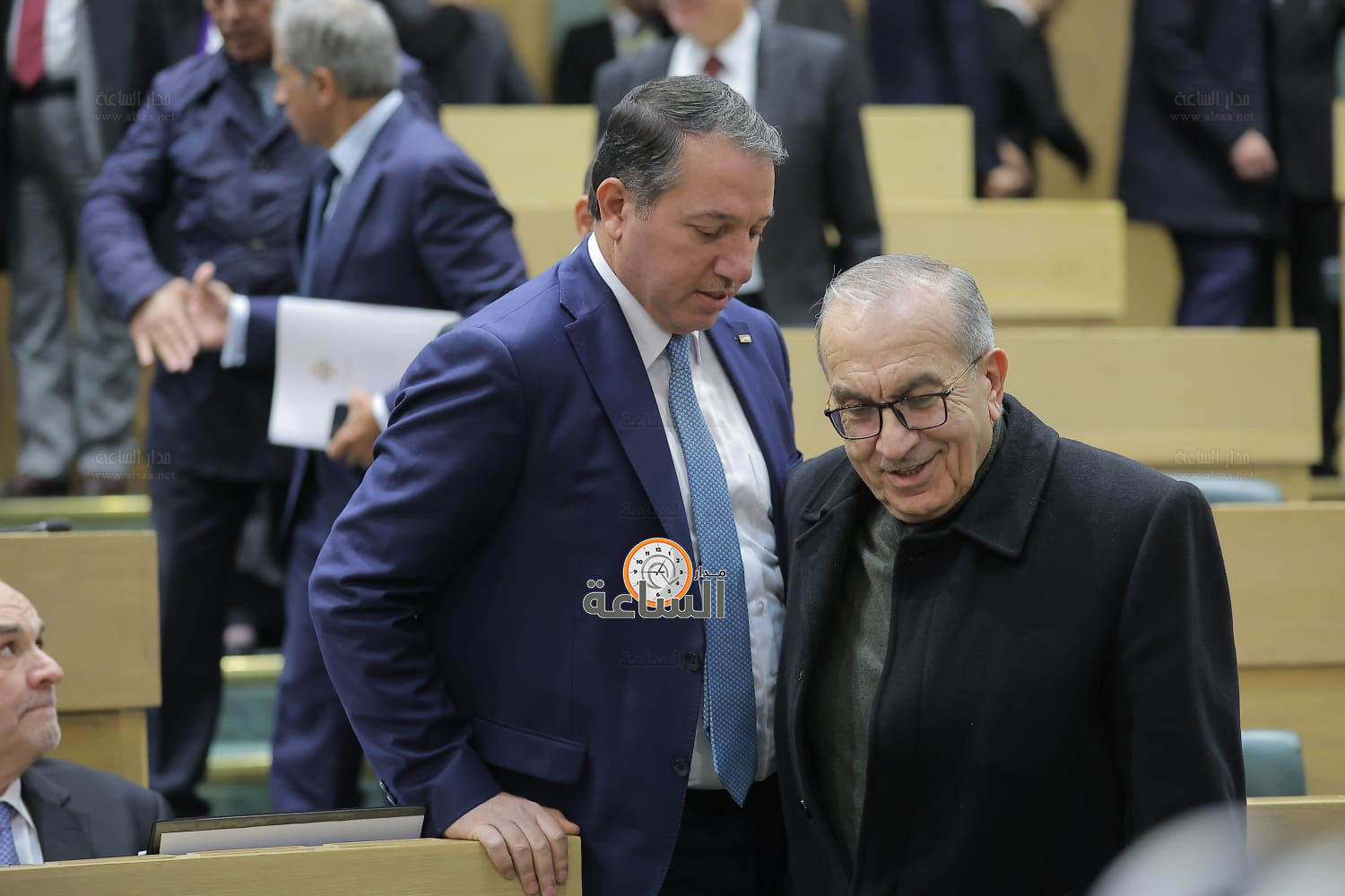 Madar Al-Saa Images 0.35448355496322115