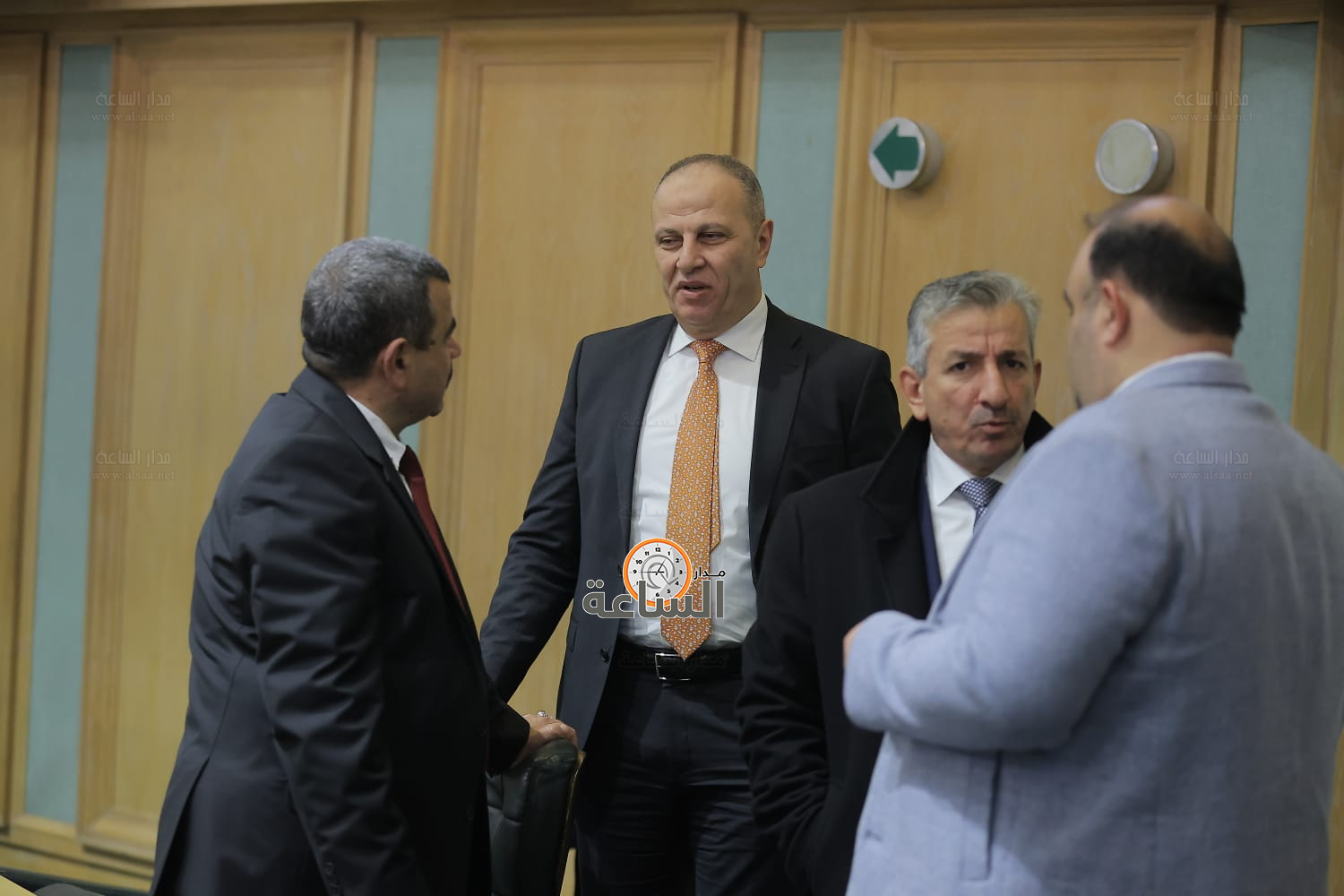 Madar Al-Saa Images 0.493927435175996