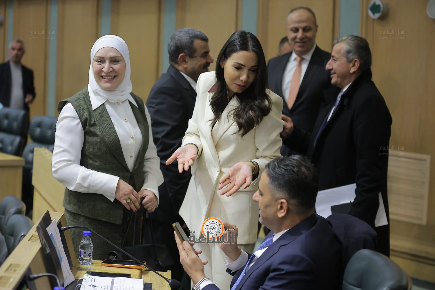 Madar Al-Saa Images 0.4230434143541866