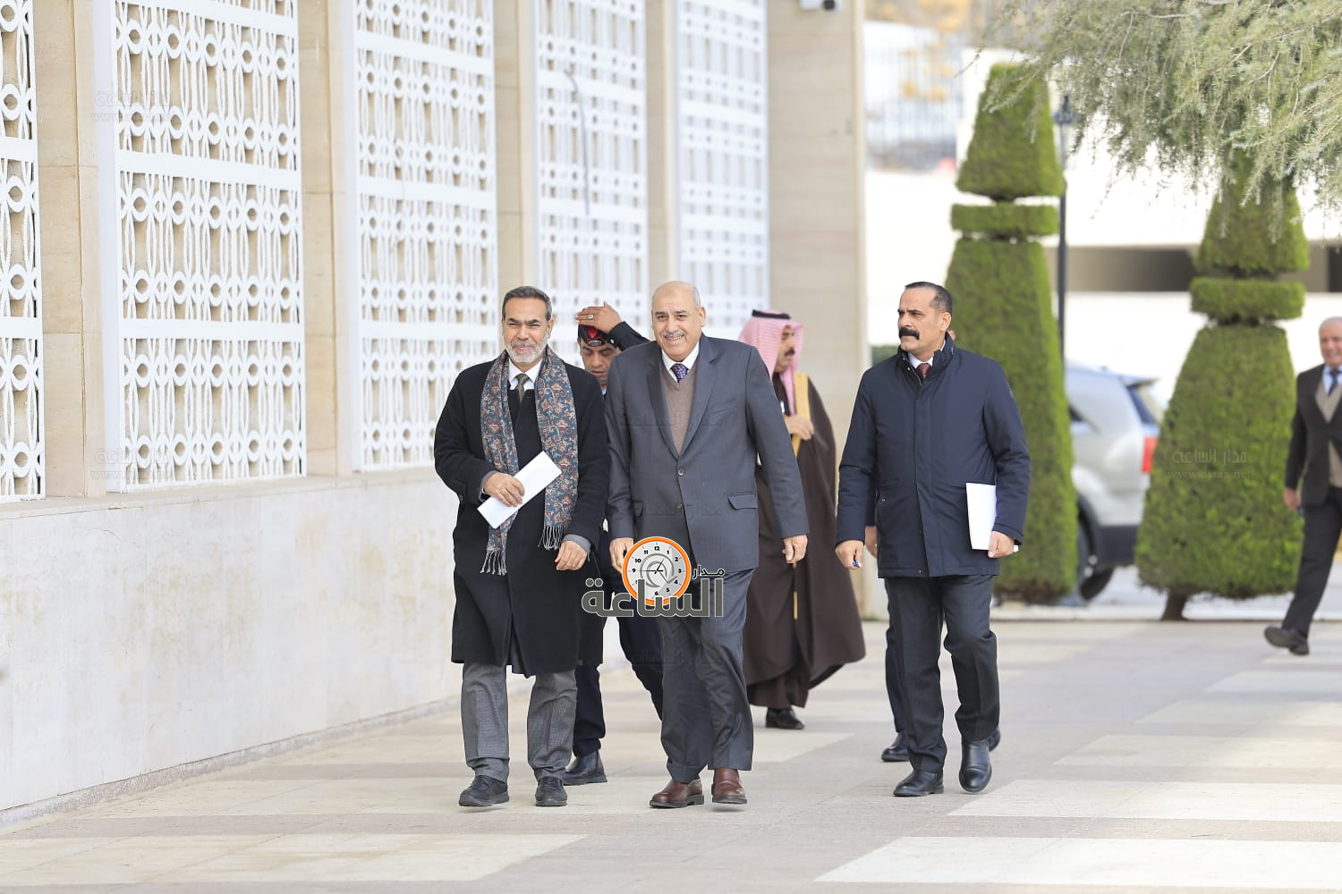 Madar Al-Saa Images 0.9554264447303835