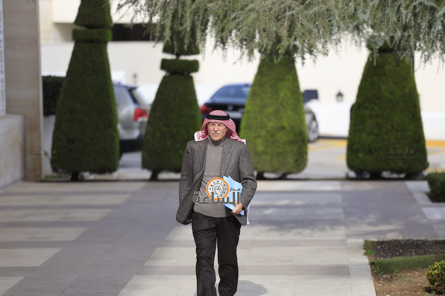 Madar Al-Saa Images 0.45783381155536873