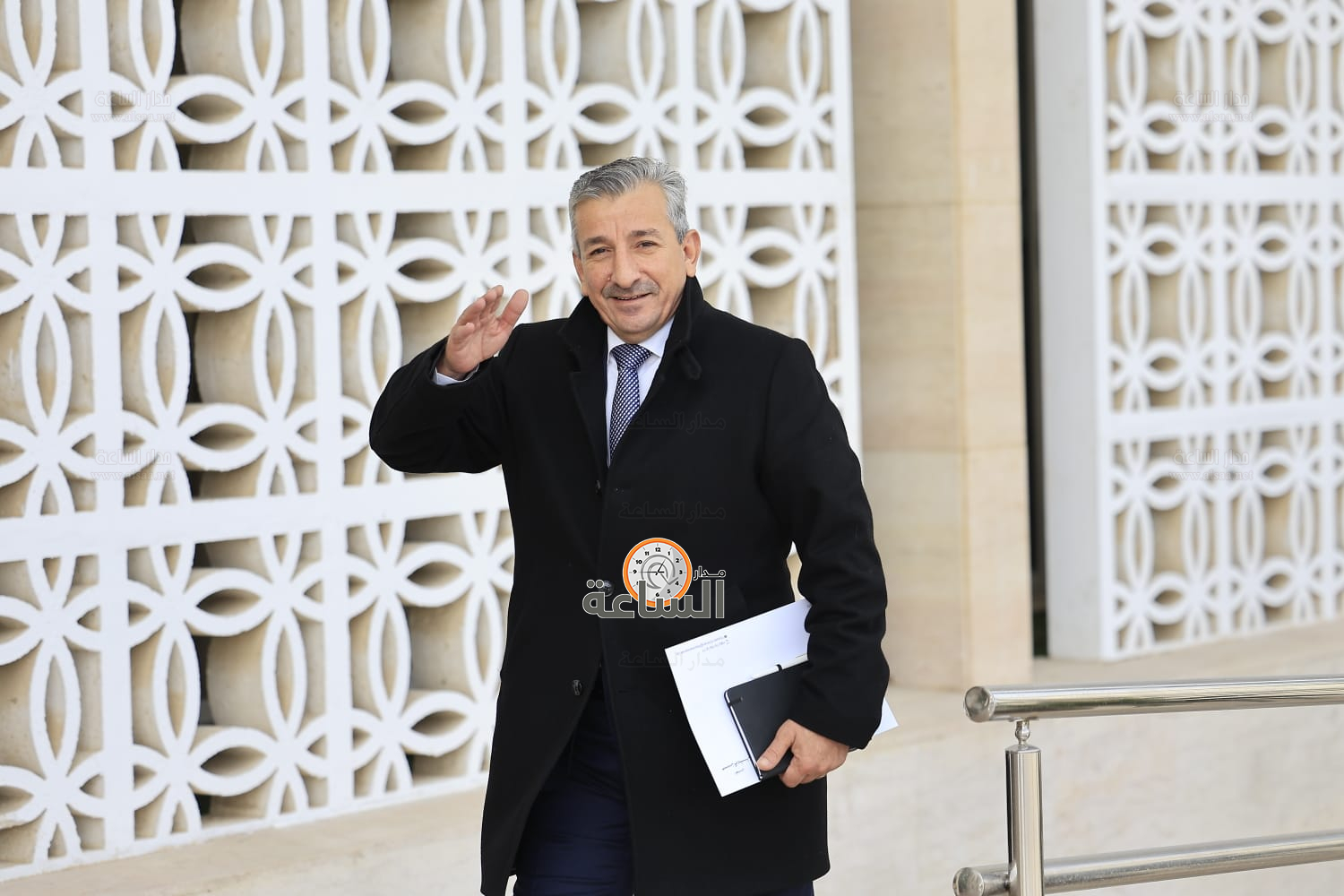 Madar Al-Saa Images 0.4066859461827518