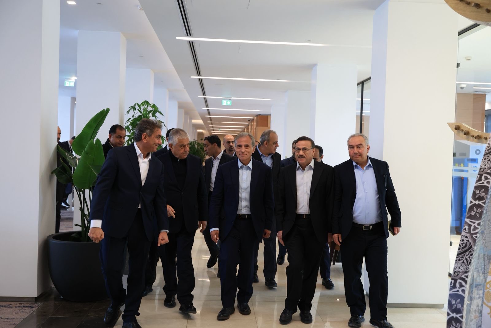 Madar Al-Saa Images 0.7537990068824895