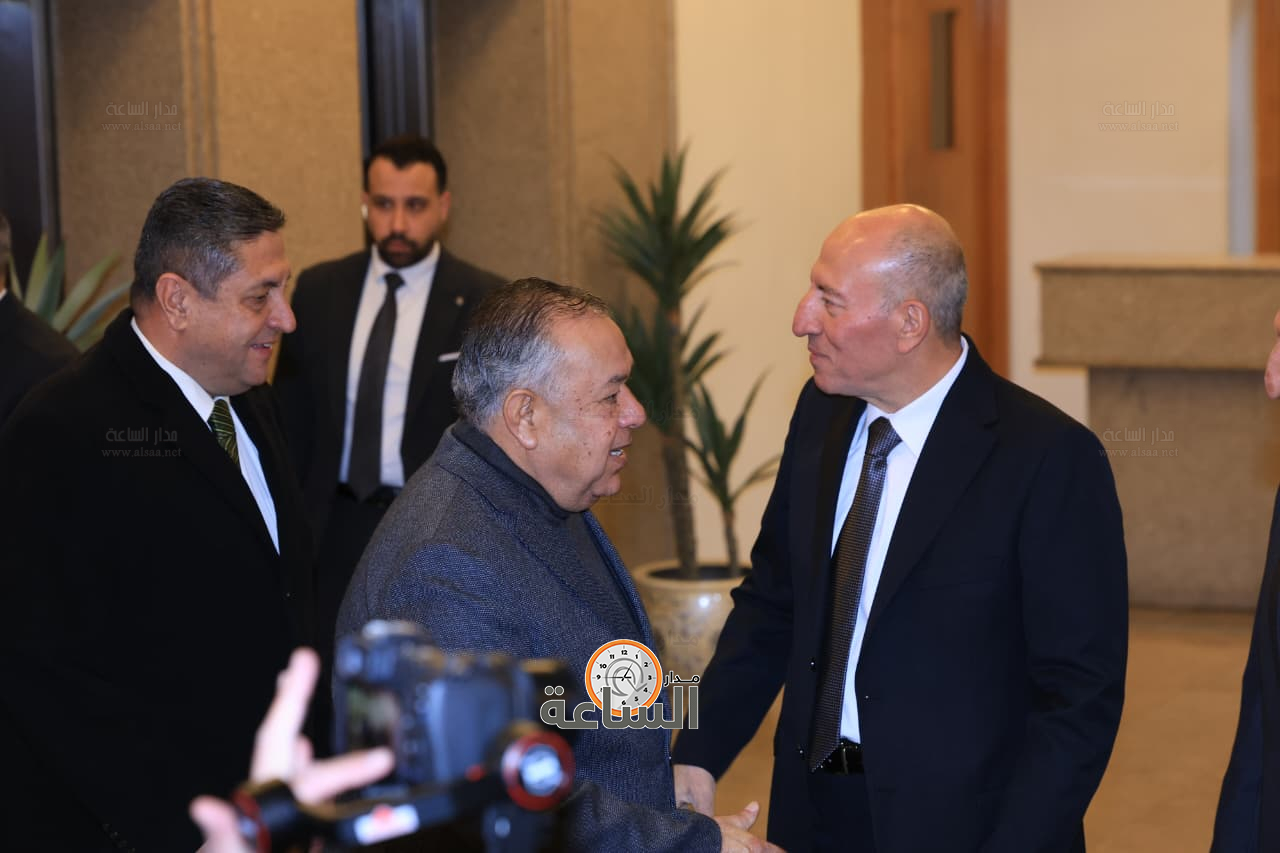 Madar Al-Saa Images 0.8432910175764239