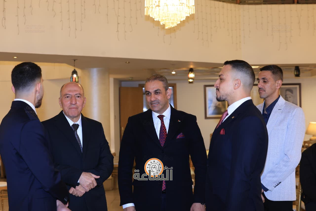 Madar Al-Saa Images 0.21042373199625397