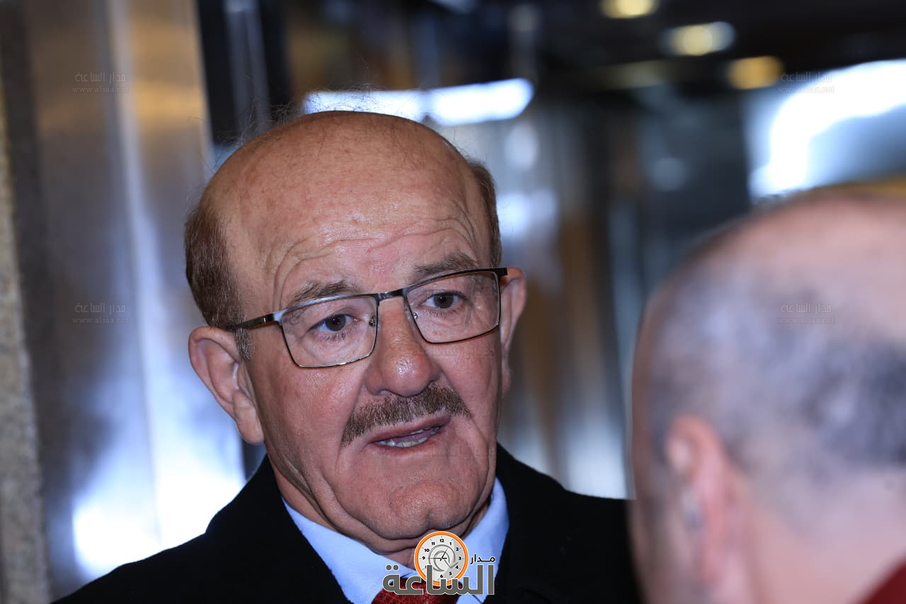 Madar Al-Saa Images 0.39330386407637574