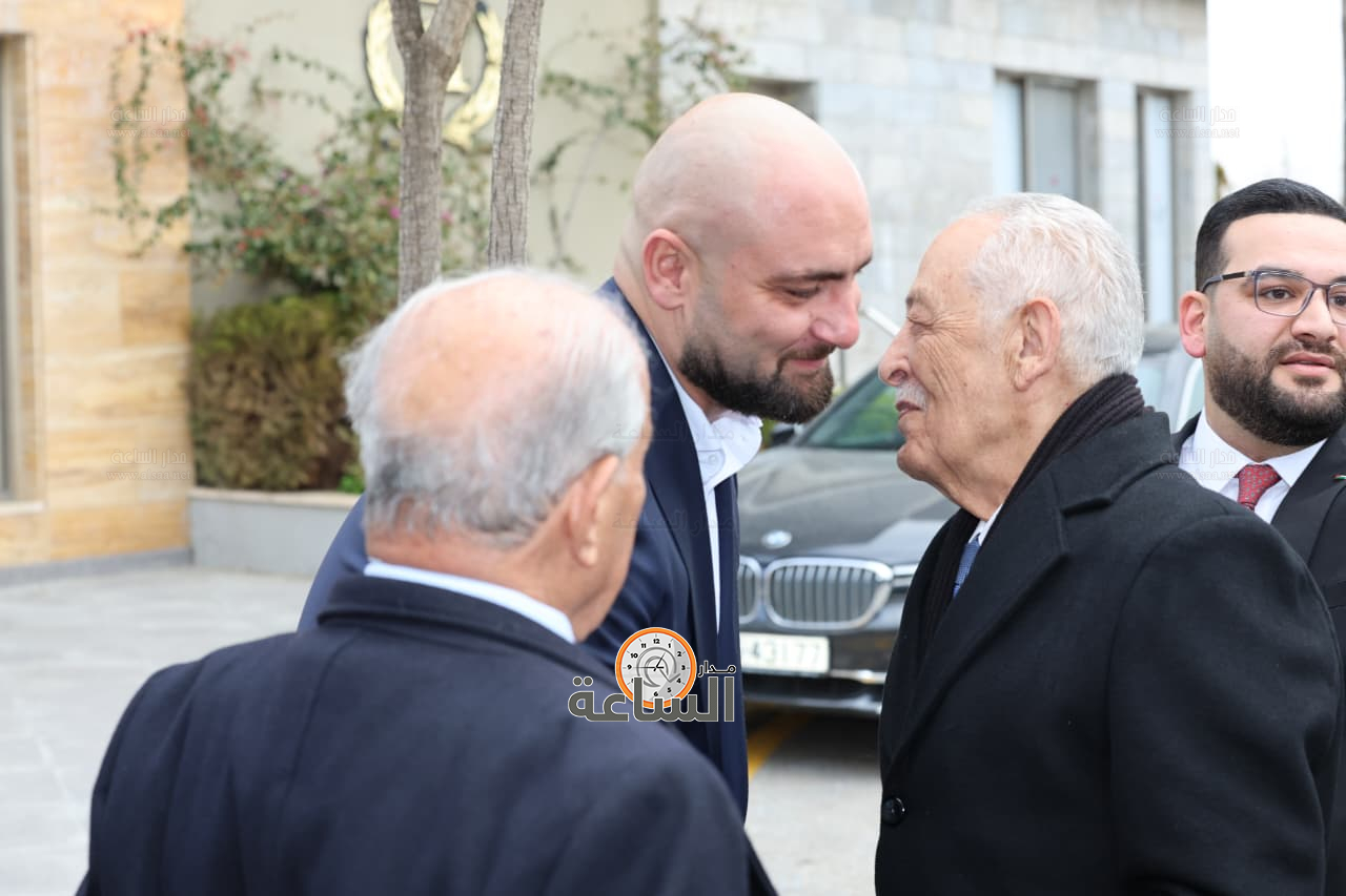 Madar Al-Saa Images 0.28312732612624314