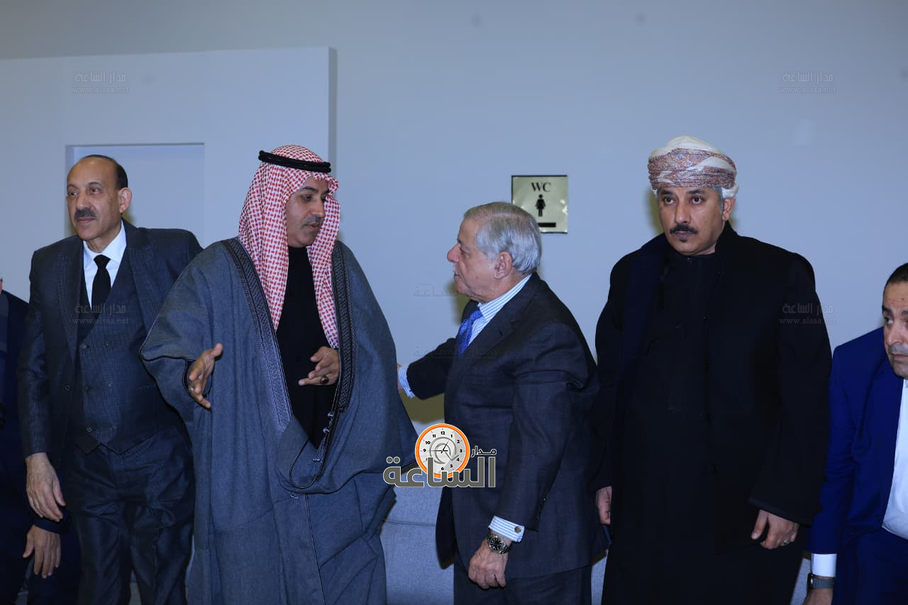 Madar Al-Saa Images 0.9550979839965382