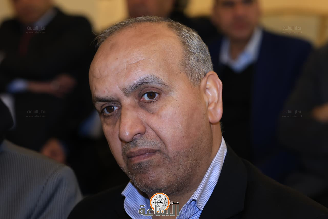 Madar Al-Saa Images 0.15675346330890394